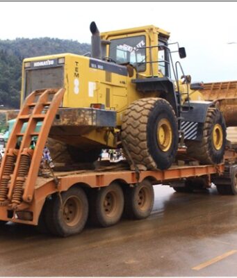 How Contractors Transport Heavy Equipment Across Miami Safely Heavy Equipment Transport